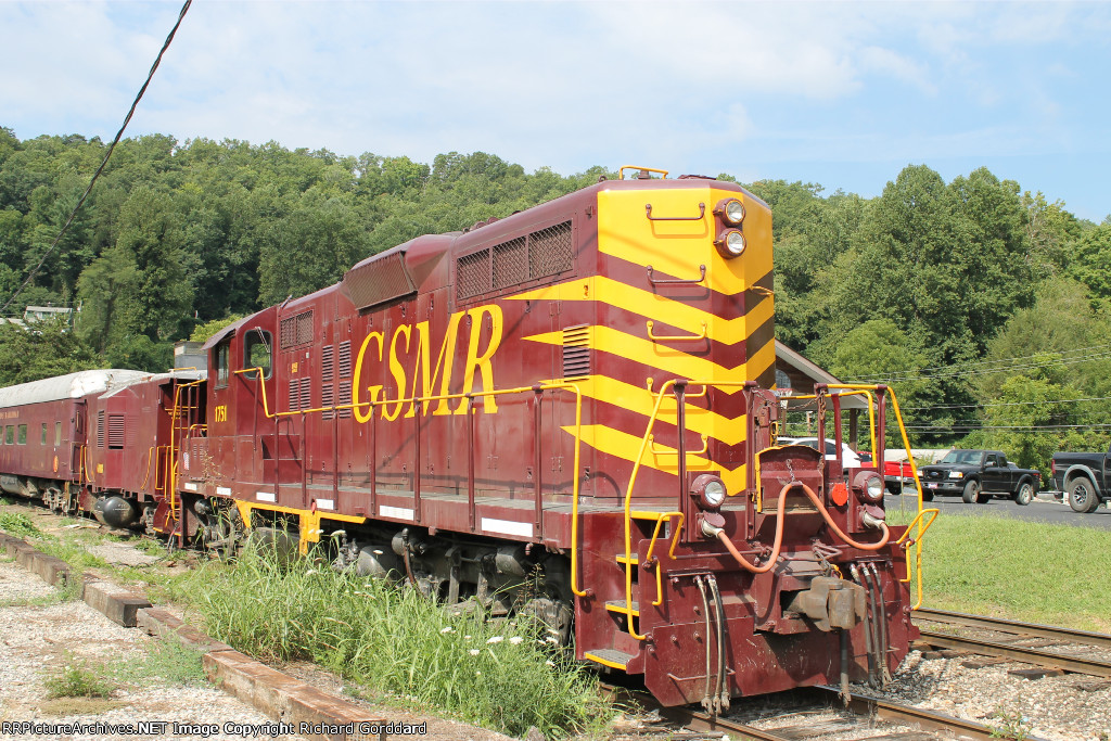 GSMR 1751 GP9